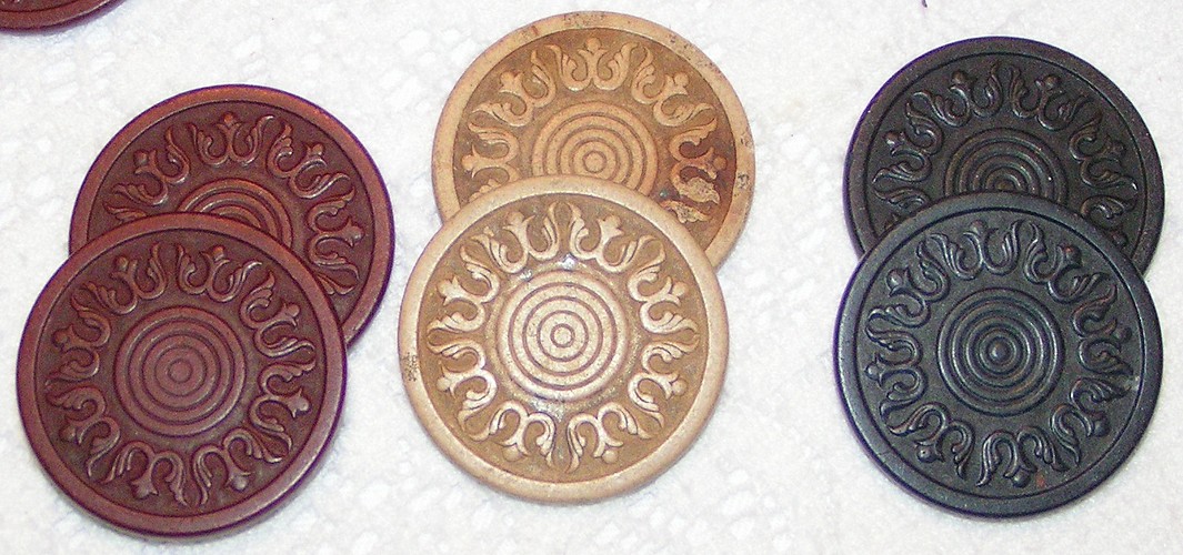OLD POKER CHIPS